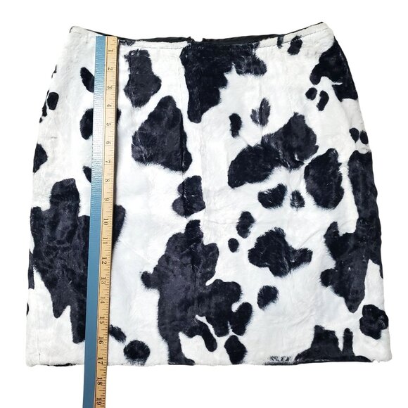 Cow Print Faux Fur Mini Skirt With Black Lining & Back Zipper By Caché Size 8 - Picture 7 of 13
